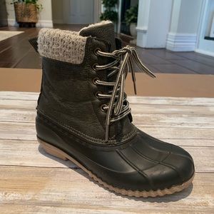 duck boots magellan